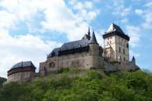 Pohled na hrad Karlštejn